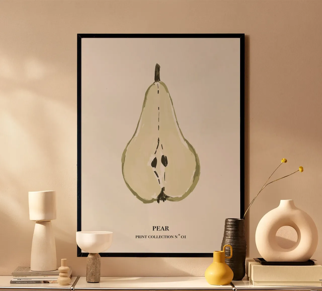 Illustrazione astratta di una pera poster con telaio in plastica da Sixmai
