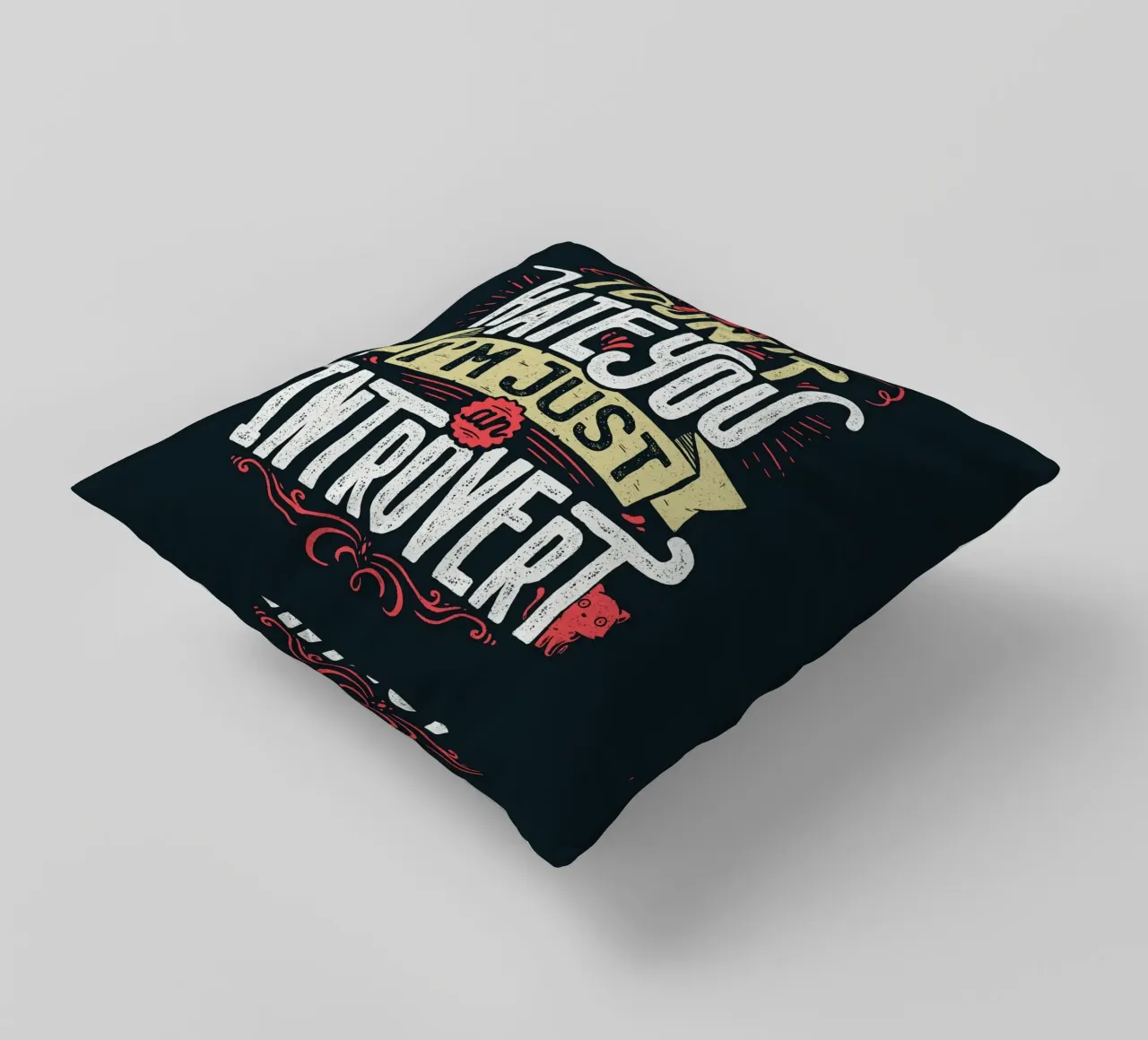 Non ti odio, sono solo un introverso. cuscino da Tobe Fonseca