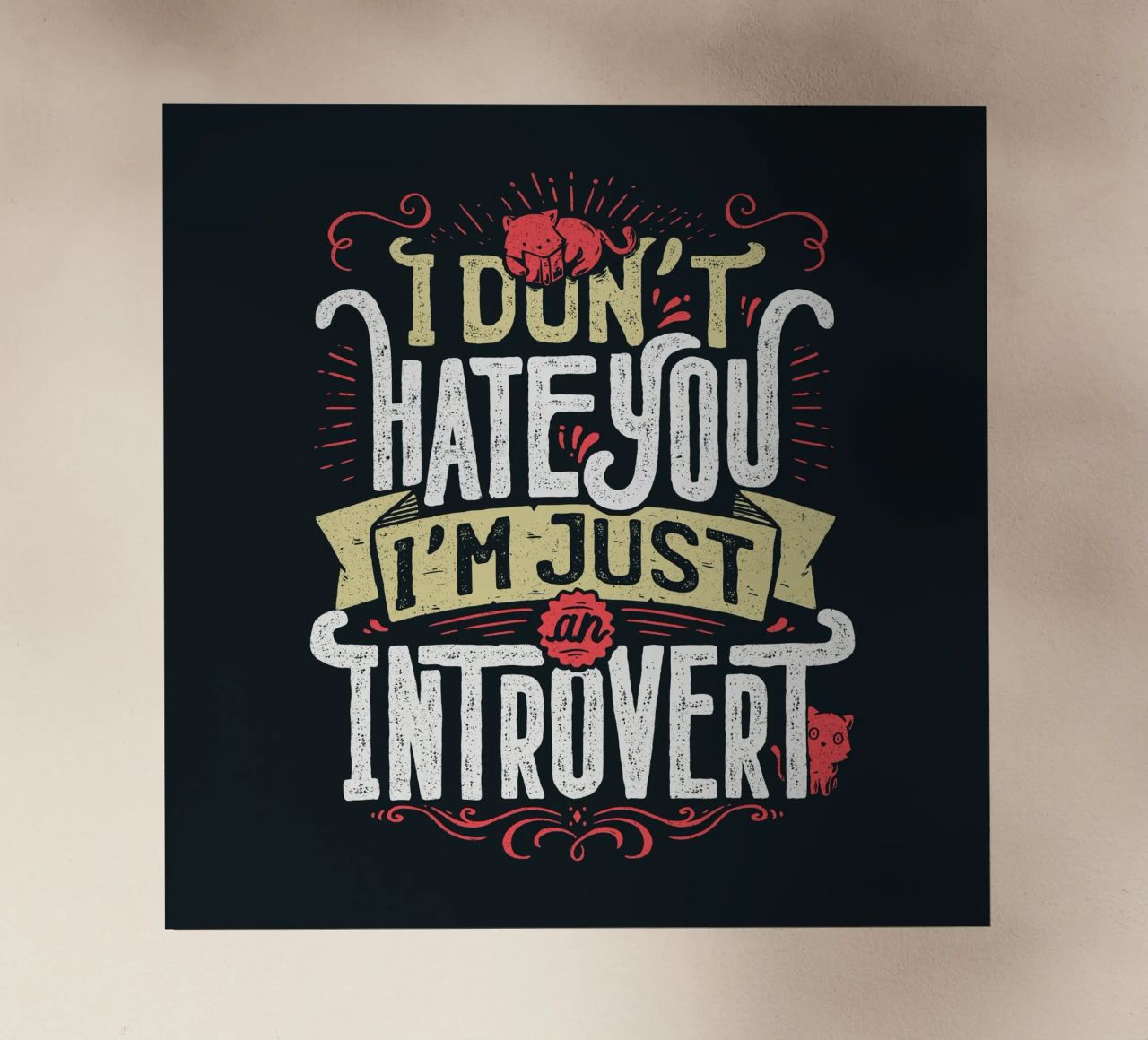 Ich hasse dich nicht, ich bin nur ein introvertierter Mensch. Backlit Folie von Tobe Fonseca