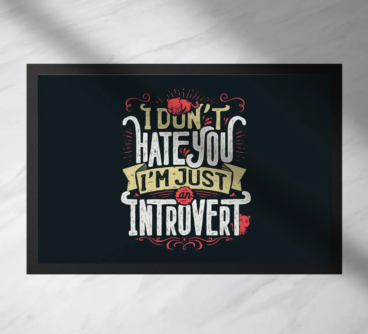 Non ti odio, sono solo un introverso. zerbino da Tobe Fonseca