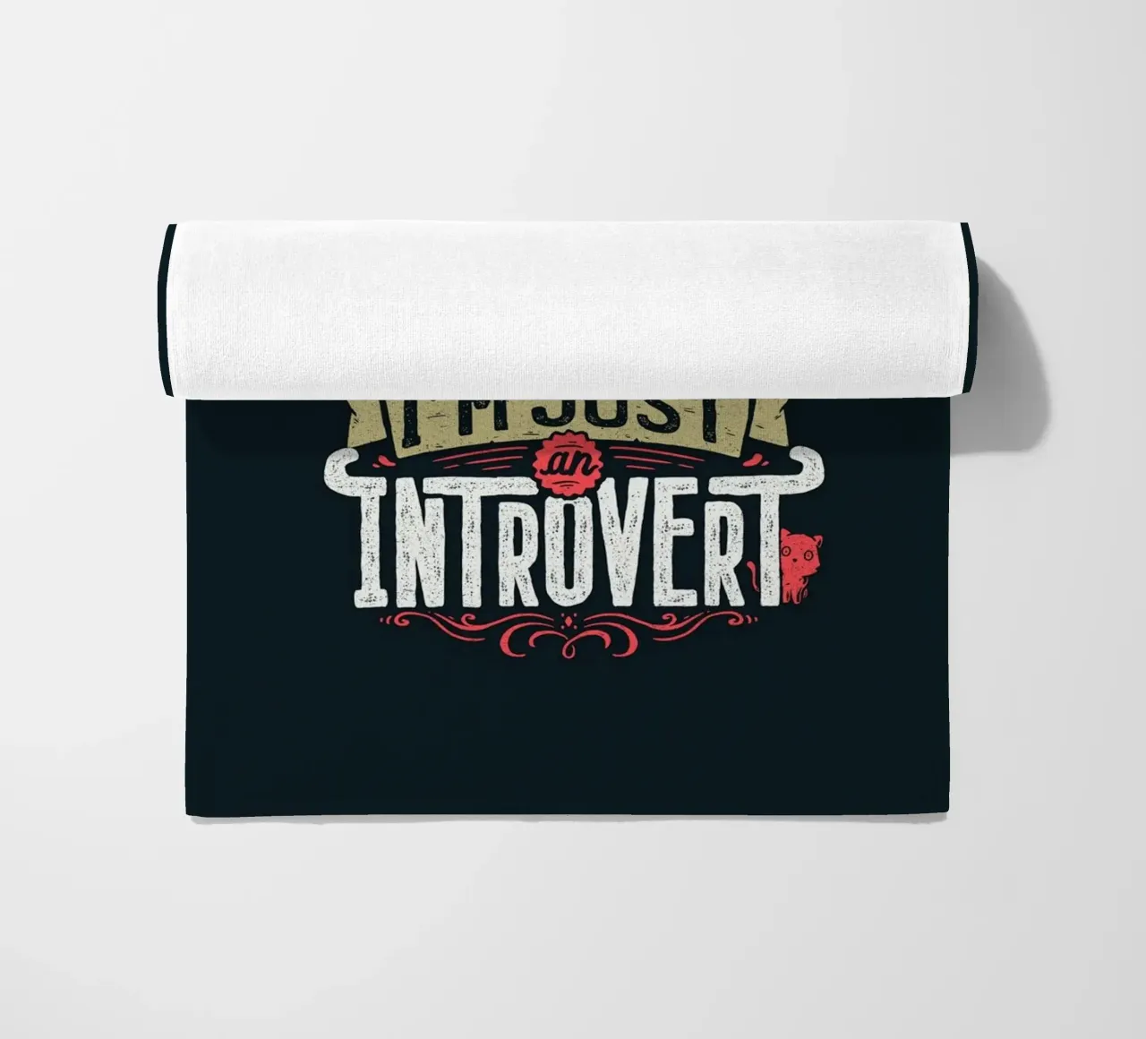 Je ne te déteste pas, je suis juste un introverti serviette de plage de Tobe Fonseca