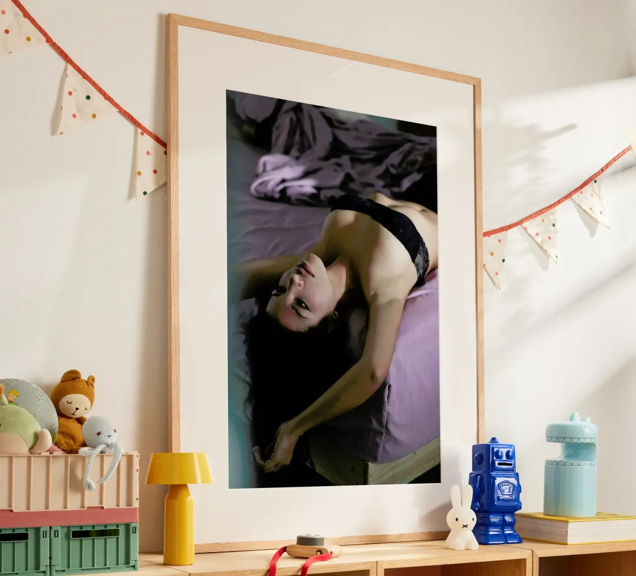 My girlfriends - Flor poster con telaio in plastica da Ana Topoleanu
