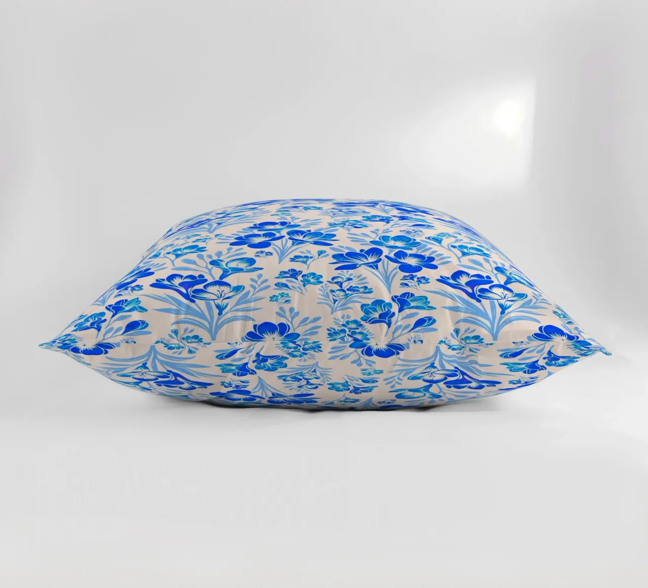 Fiori di fresia blu cuscino da SilverPegasus