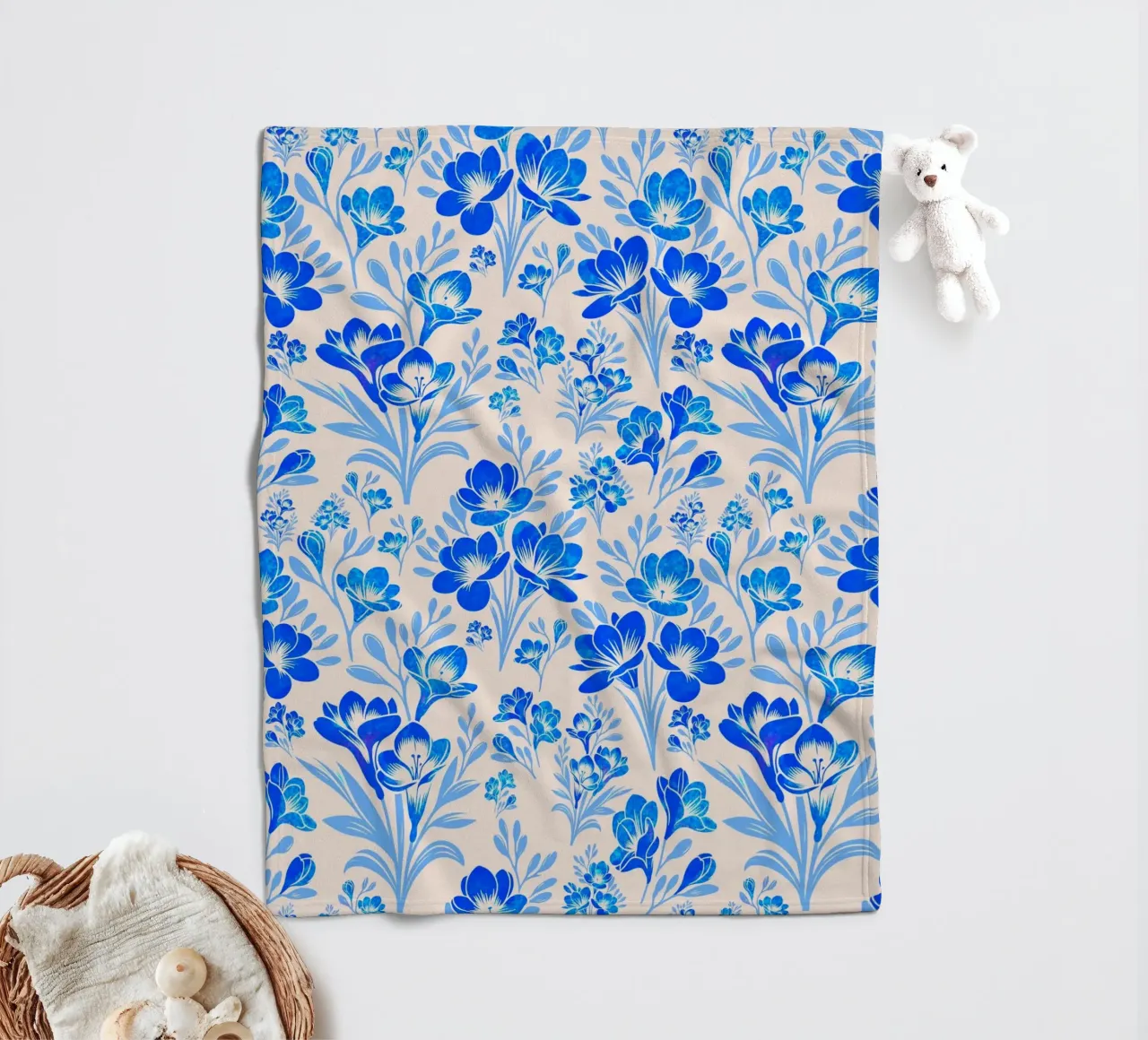 Fiori di fresia blu coperta in pile da SilverPegasus