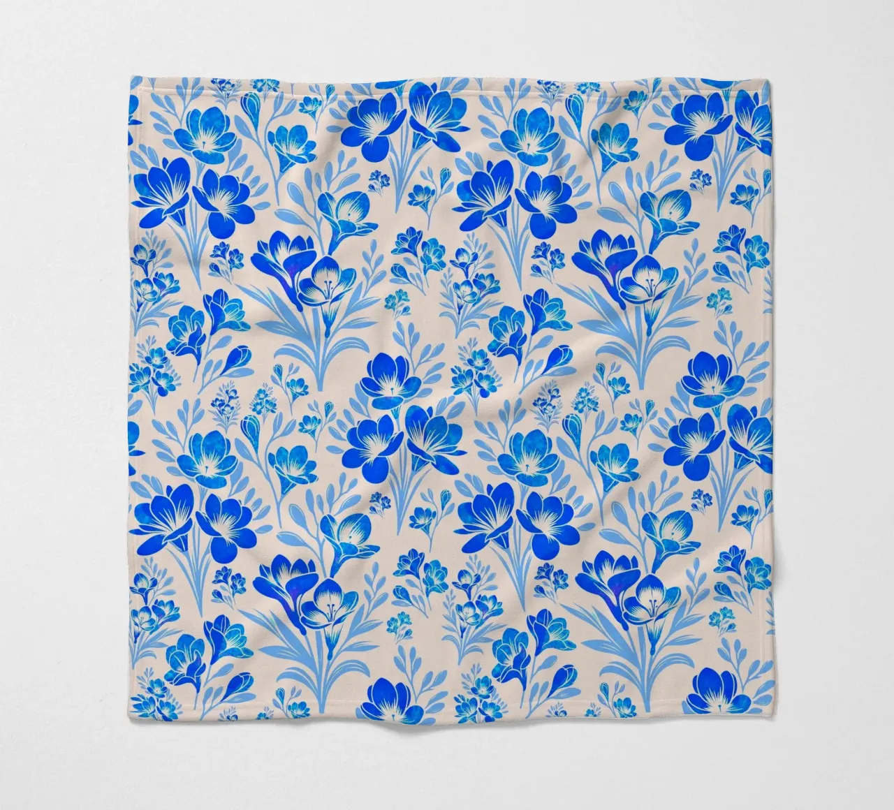 Fiori di fresia blu coperta in pile da SilverPegasus