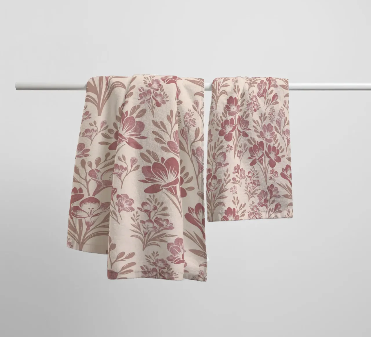 Fiori di fresia neutri asciugamano da bagno da SilverPegasus