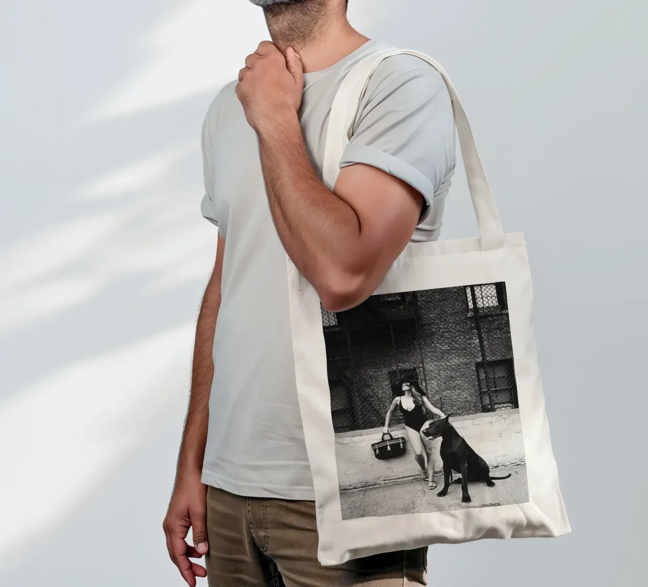 Cindy con cane nero borsa in juta da Takeme