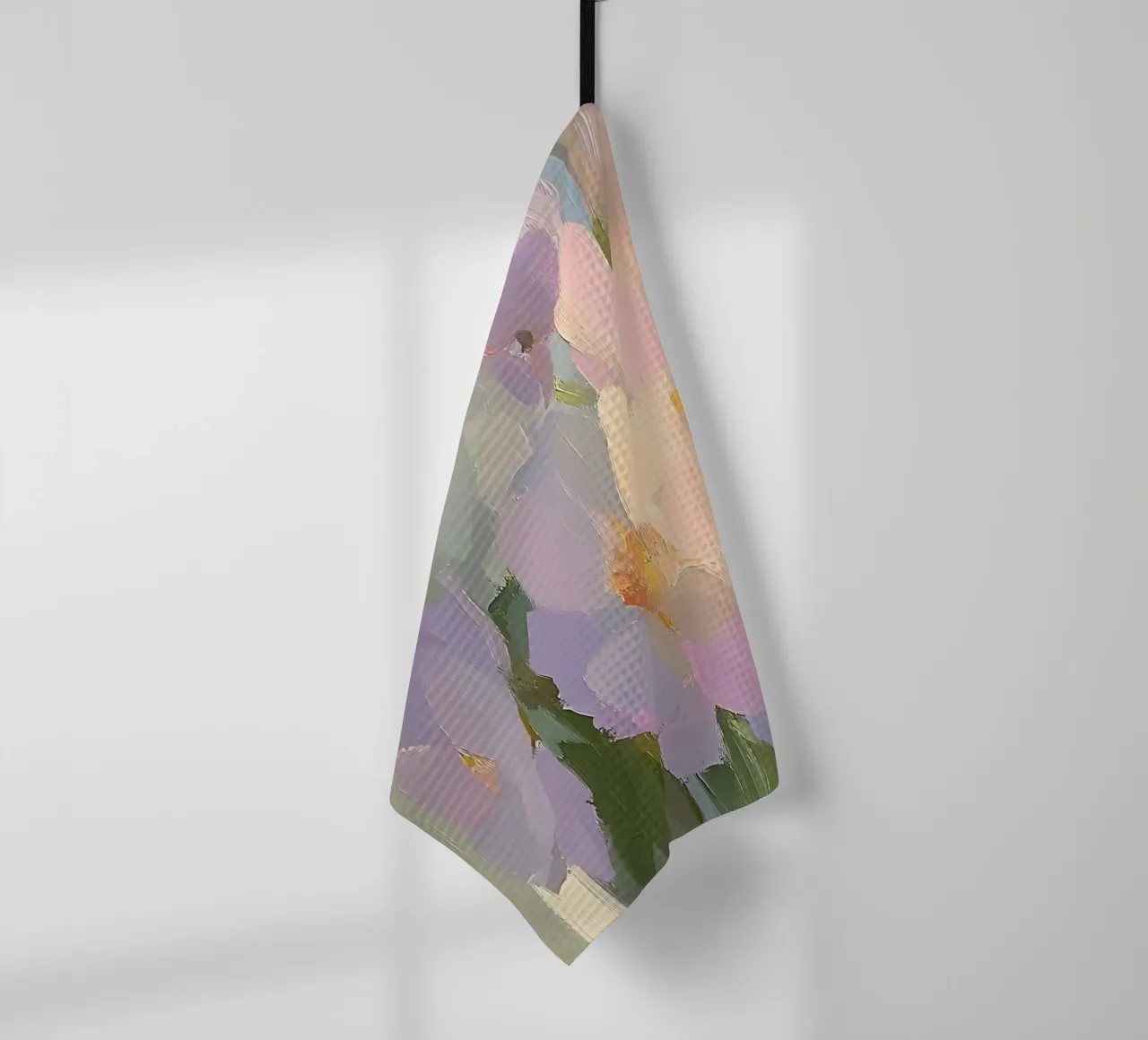 Blumen in Vase, Botanische Kunst, Blumendruck Geschirrtuch von Little Lila