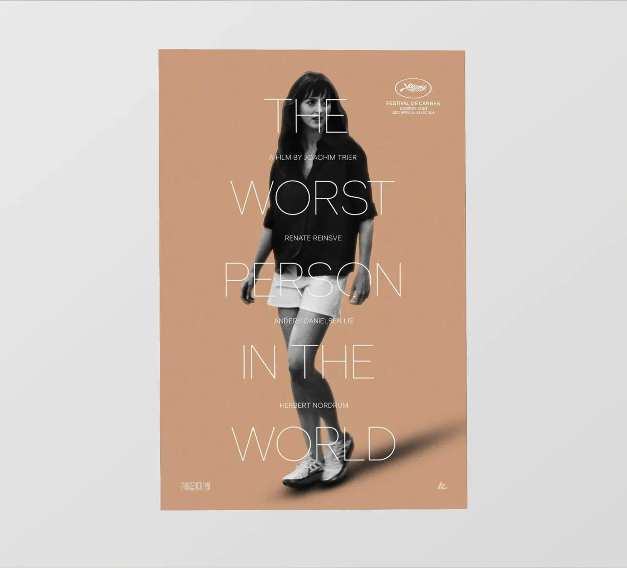 The Worst Person in the World pellicola backlit da Attaboy Dsgn