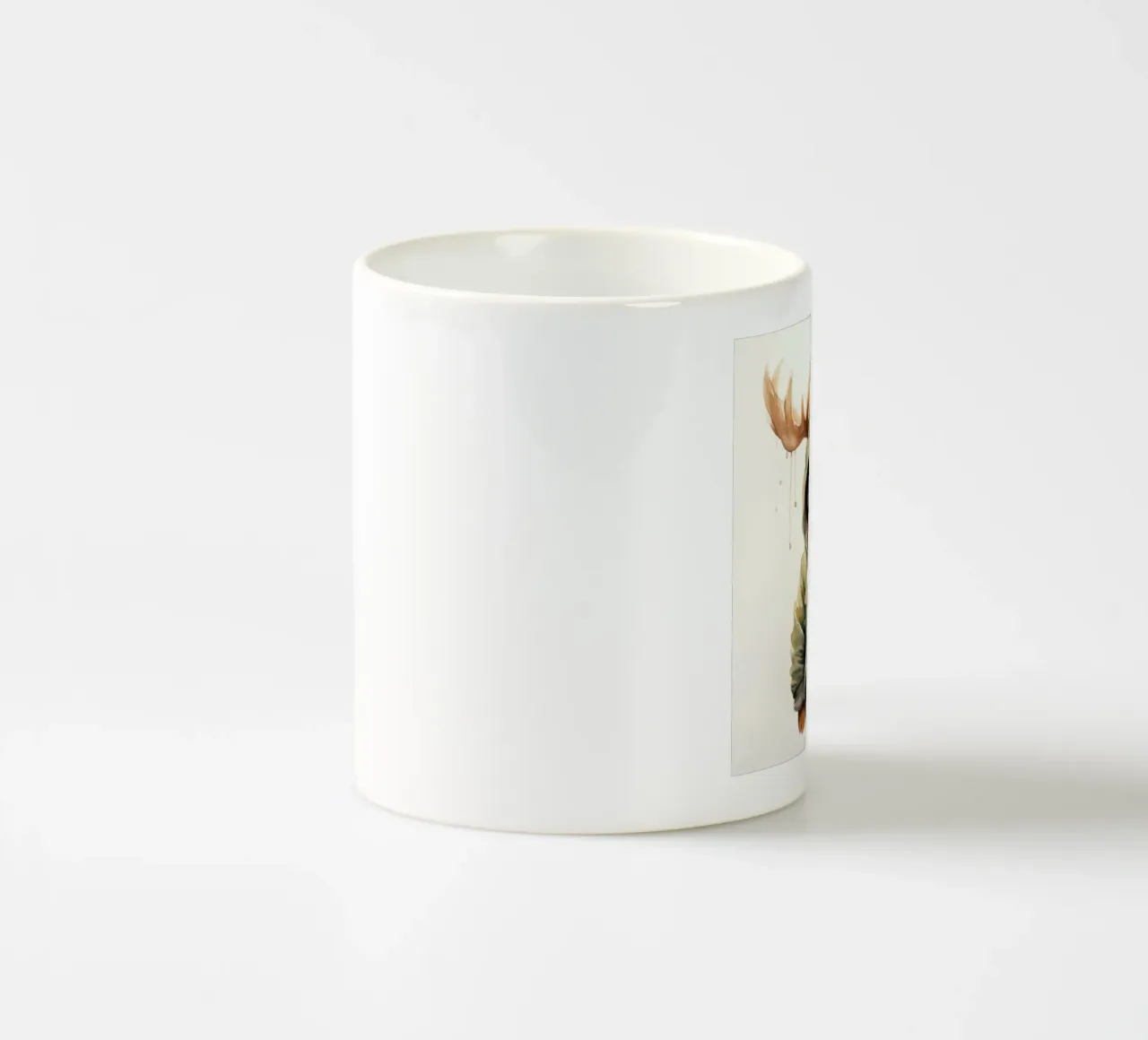 Cartone animato acquerellato Alce in felpa con cappuccio tazza in ceramica da Animal Portraits
