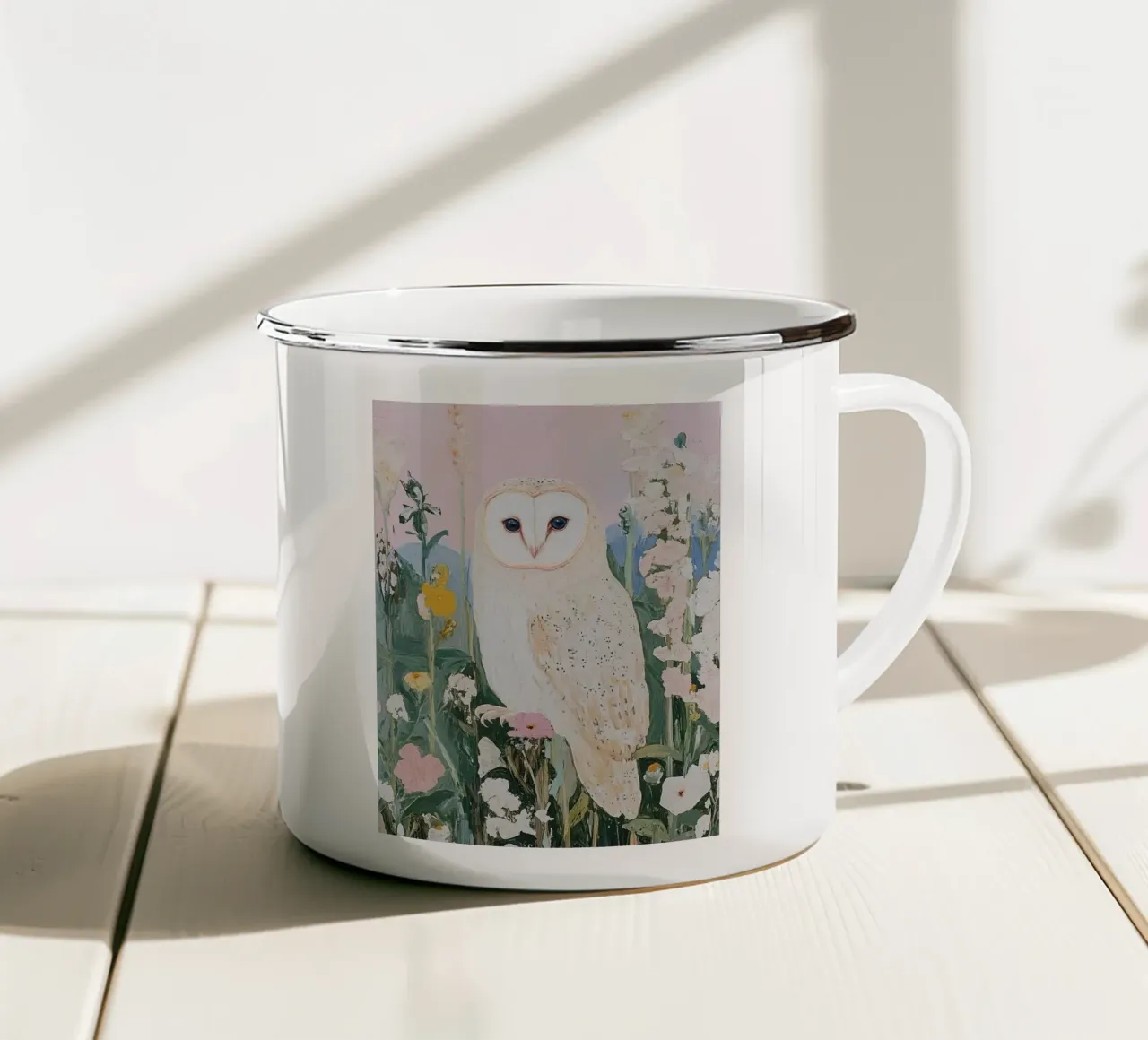 Pittura astratta con gufo, stampa floreale, poster naturalistico tazza in smalto da Little Lila