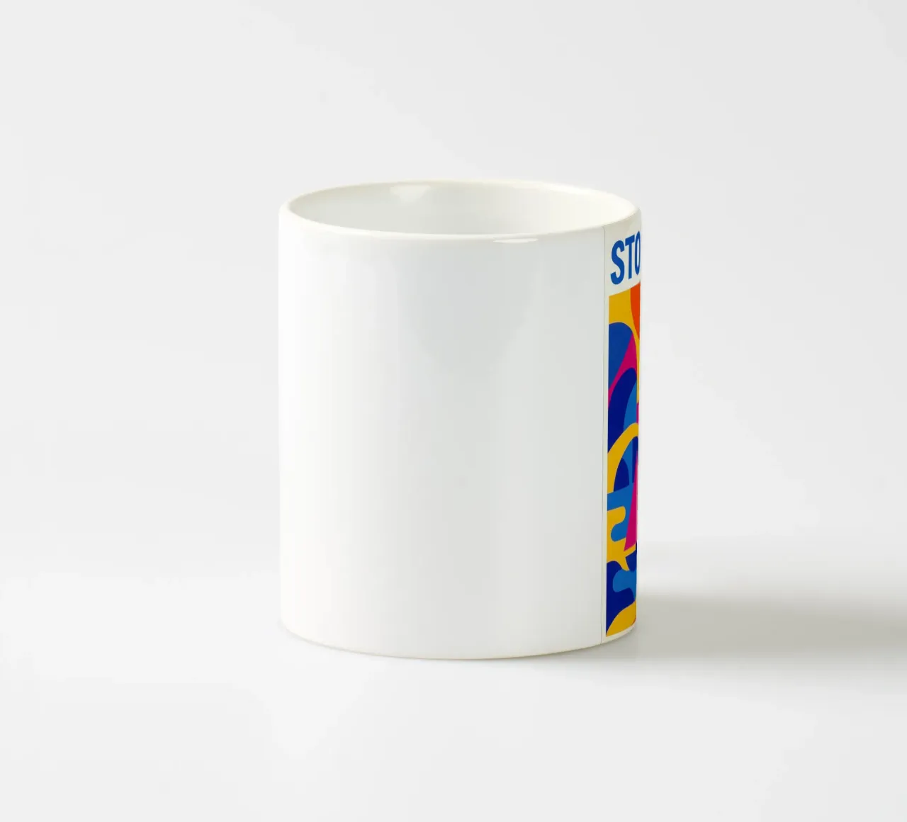 Strahlendes Stockholm - zwischen Schären und Design Keramik Tasse von JETLAG | affiches voyage