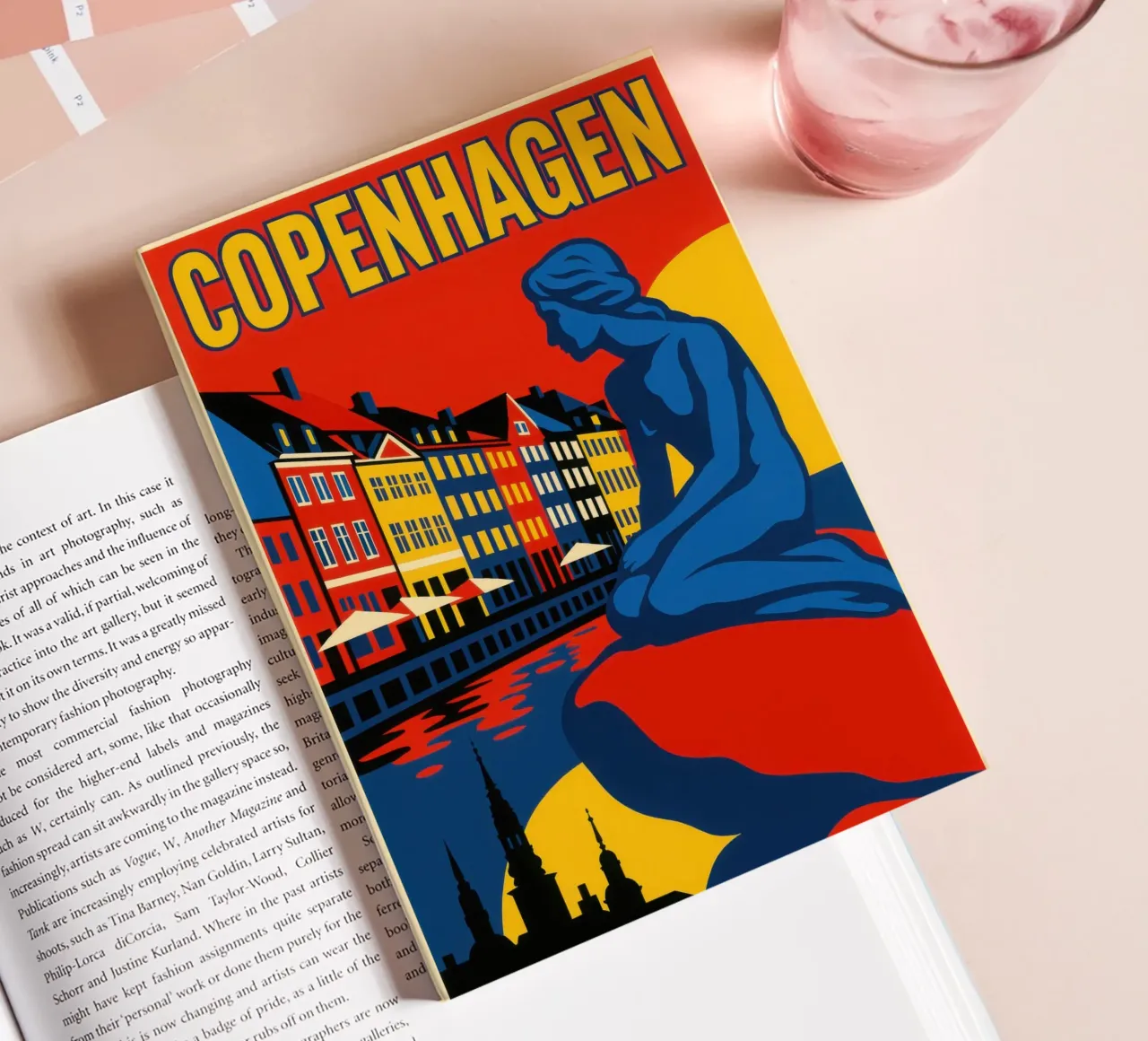 Kopenhagen im Kontrast - die Meerjungfrau und die Spiegelungen im Hafen Notizbuch von JETLAG | affiches voyage