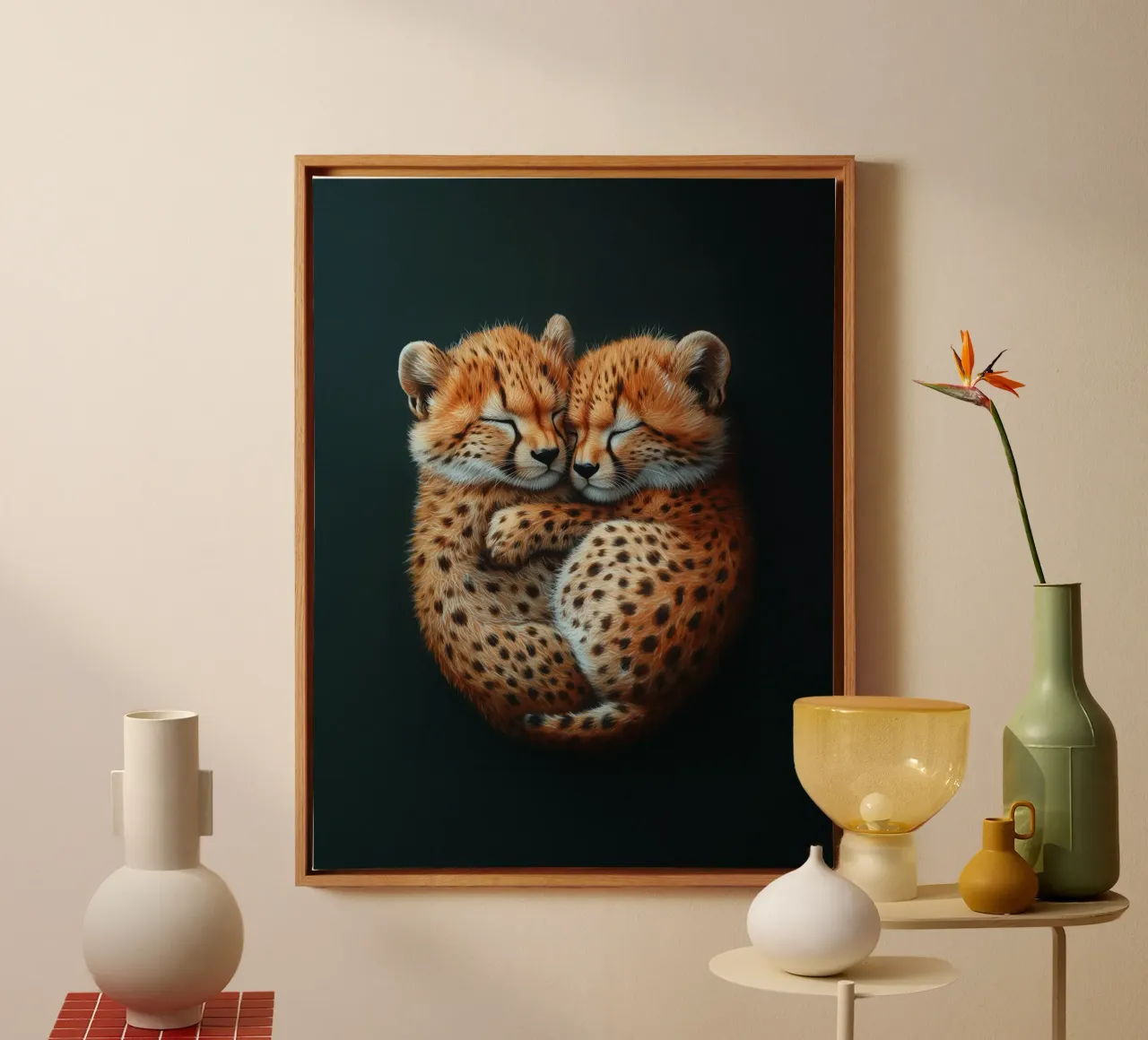 Kleine Liebes Geparde Leinwand mit Schattenfugenrahmen von Carinaprint