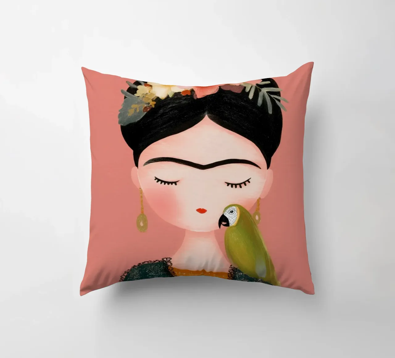 La piccola Frida con il pappagallo cuscino da Carinaprint