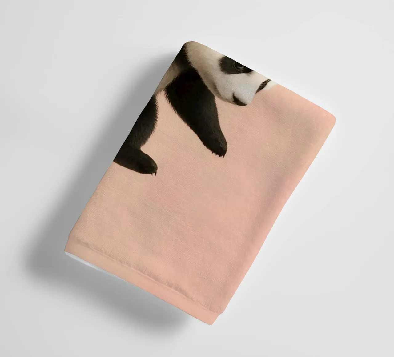 Baby Panda Balloon – Cute Floating Panda Bear in Pink Pastel asciugamano da bagno da Lootprint