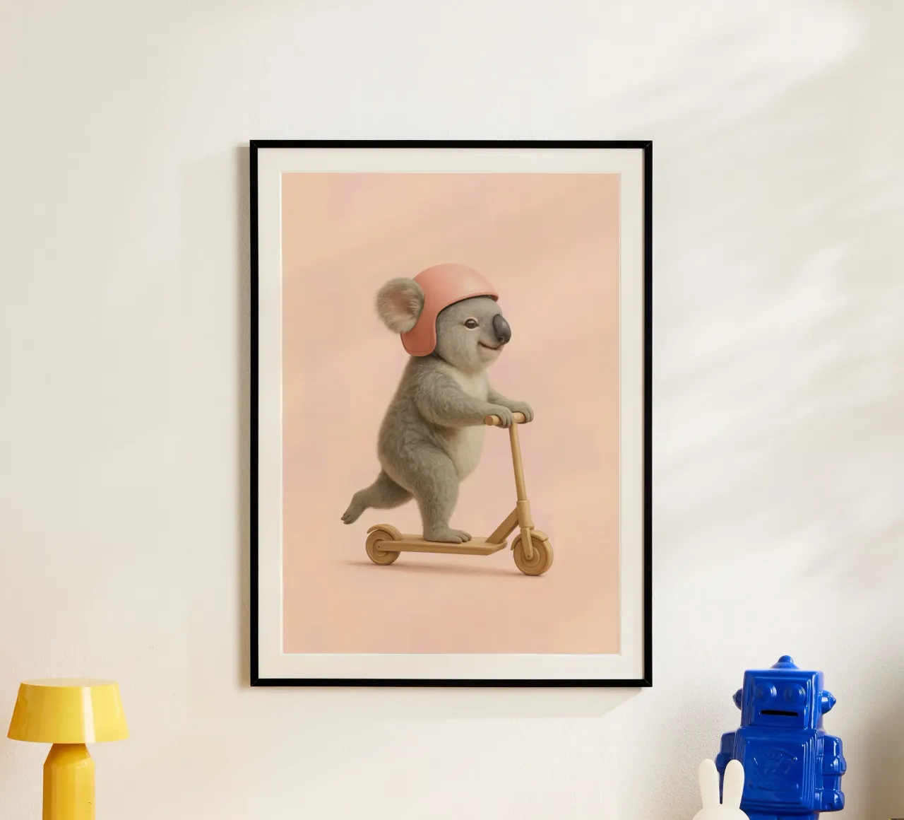 Koala in monopattino - Simpatico cavalcabile per bambini Arte da parete poster con telaio in plastica da Lootprint