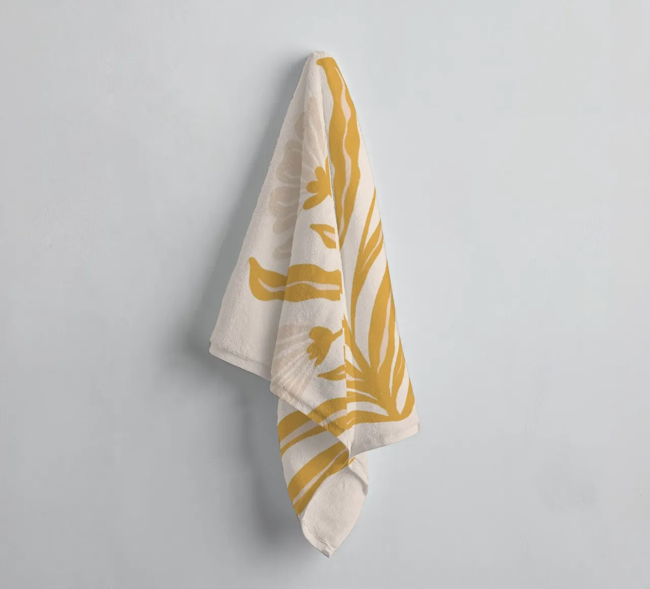 Fiori pastello simmetrici asciugamano da bagno da Wackapacka