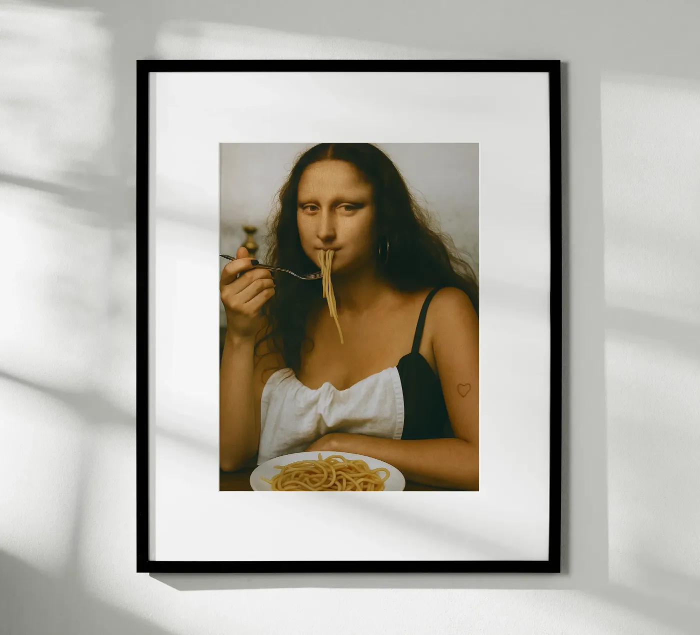 Mona Tasty poster da Dikhotomy