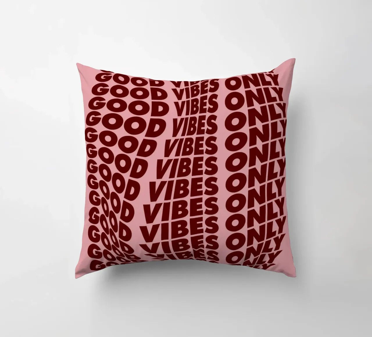 Good Vibes Only Elegante stampa tipografica in grassetto in rosa e viola cuscino da THE MOTIVATED TYPE