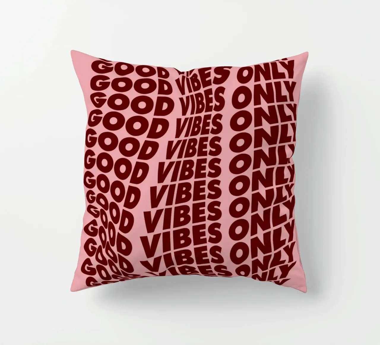 Good Vibes Only Elegante stampa tipografica in grassetto in rosa e viola cuscino da THE MOTIVATED TYPE