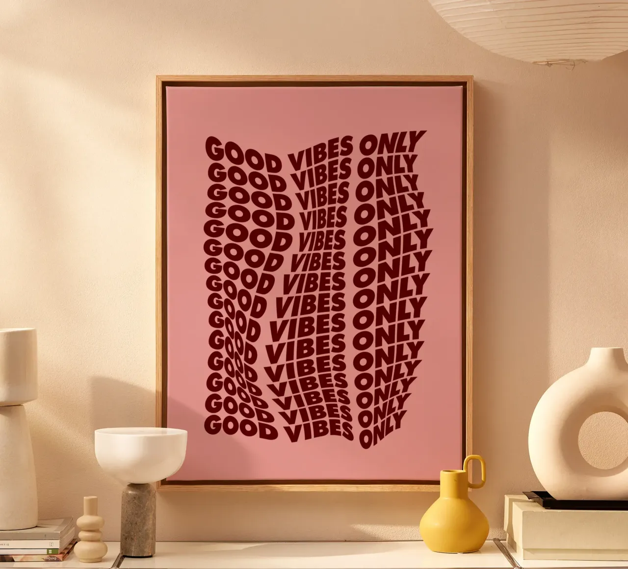 Estampado tipográfico en negrita con estilo Good Vibes Only en rosa púrpura lienzo de THE MOTIVATED TYPE