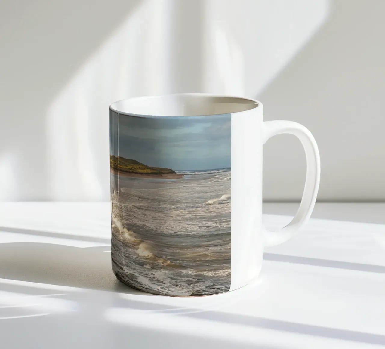 Seahouses Beach tazza in ceramica da Dave Hare Photography