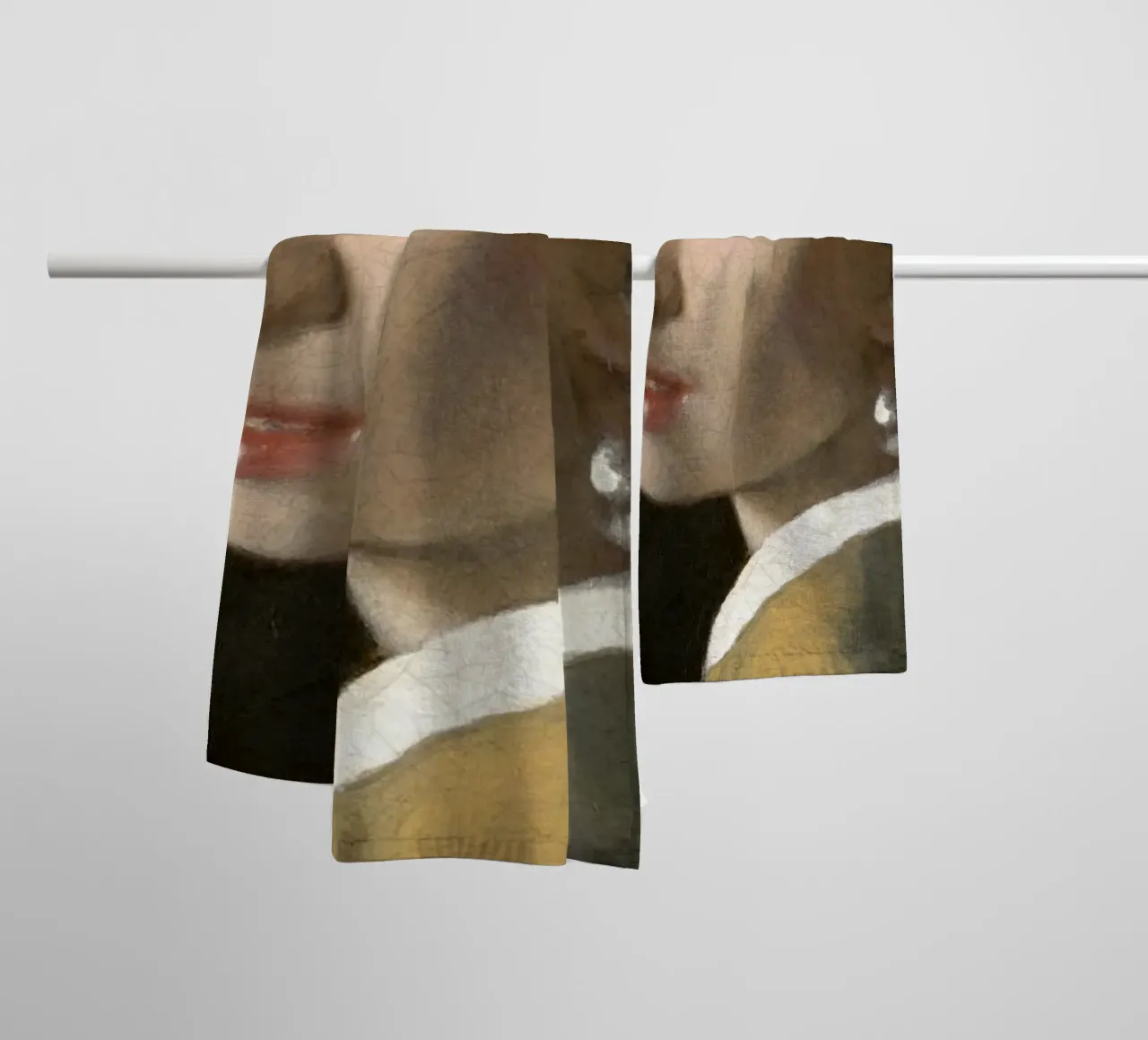 Girl with a Pearl Earring Johannes Vermeer(c. 1665) asciugamano da bagno da Venus Art