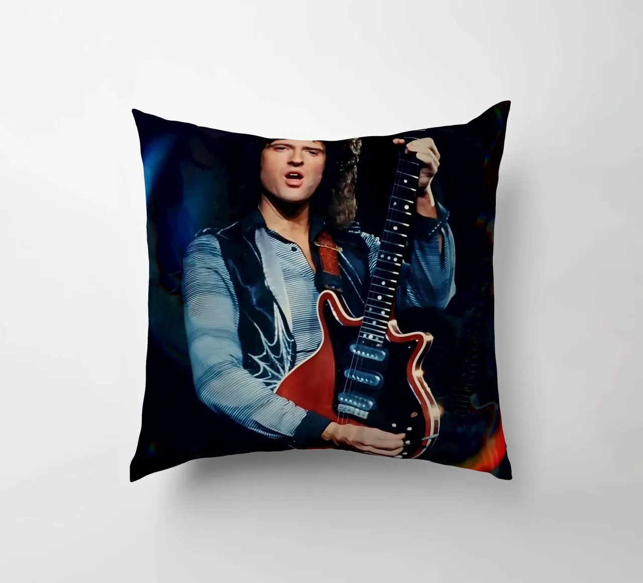 Brian May cuscino da Low poly art