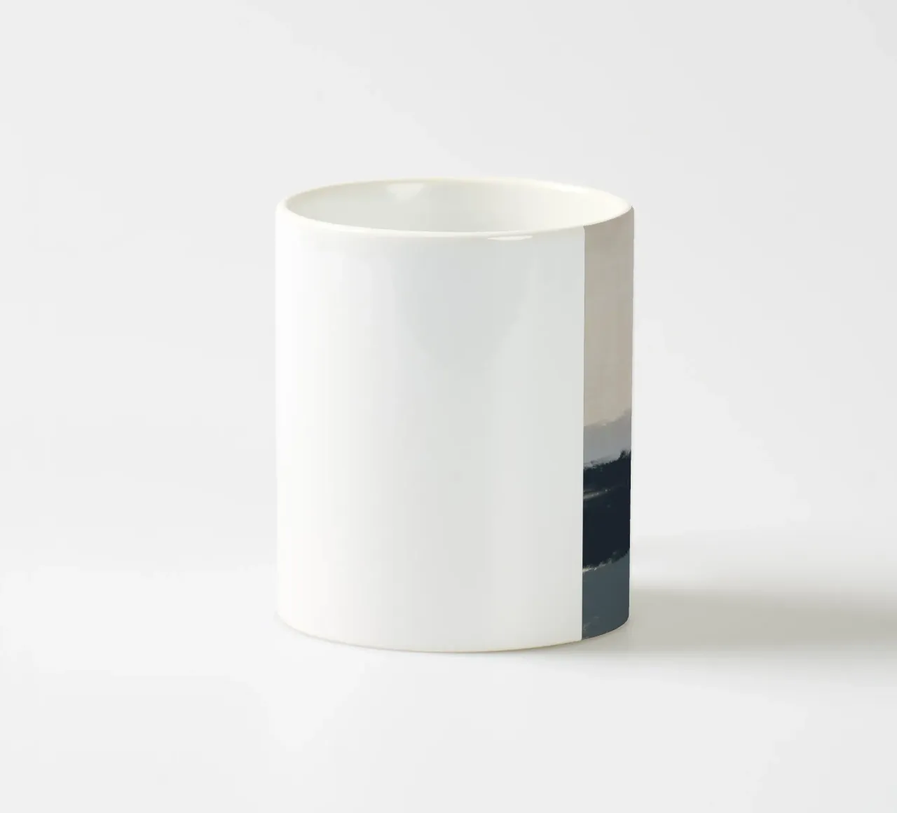 Paesaggio marino minimo all'orizzonte tazza in ceramica da Little Dean