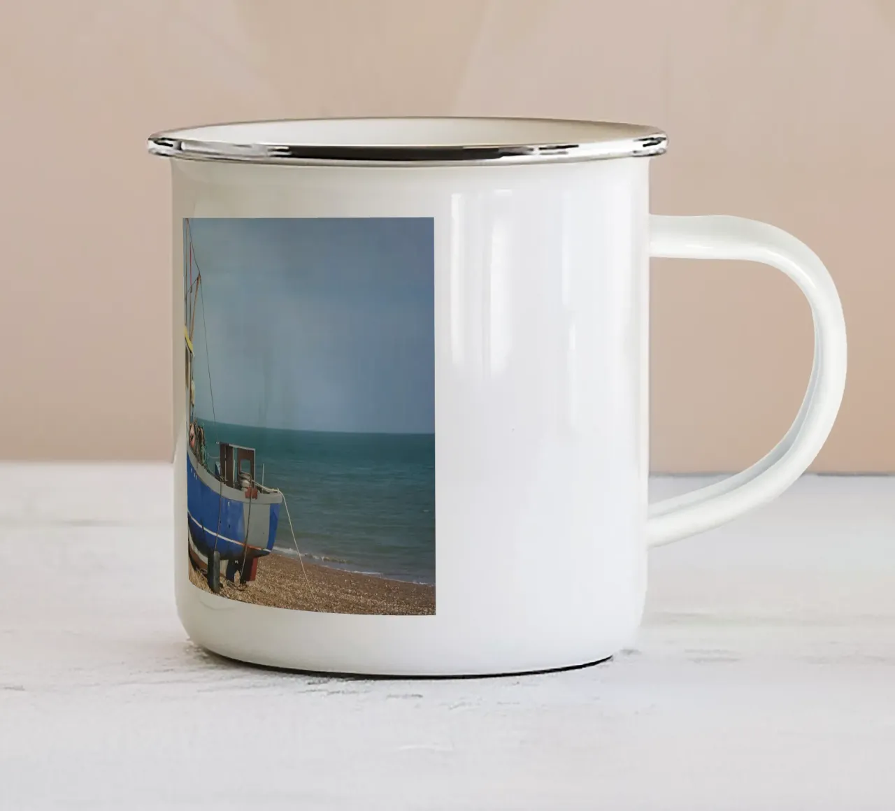 Fishing Boat tazza in smalto da Dave Hare Photography