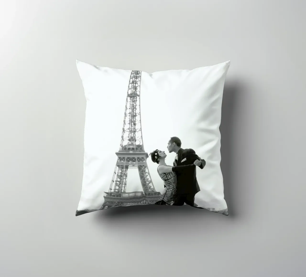 Last Tango In Paris cuscino da Magdalena Martin Photography