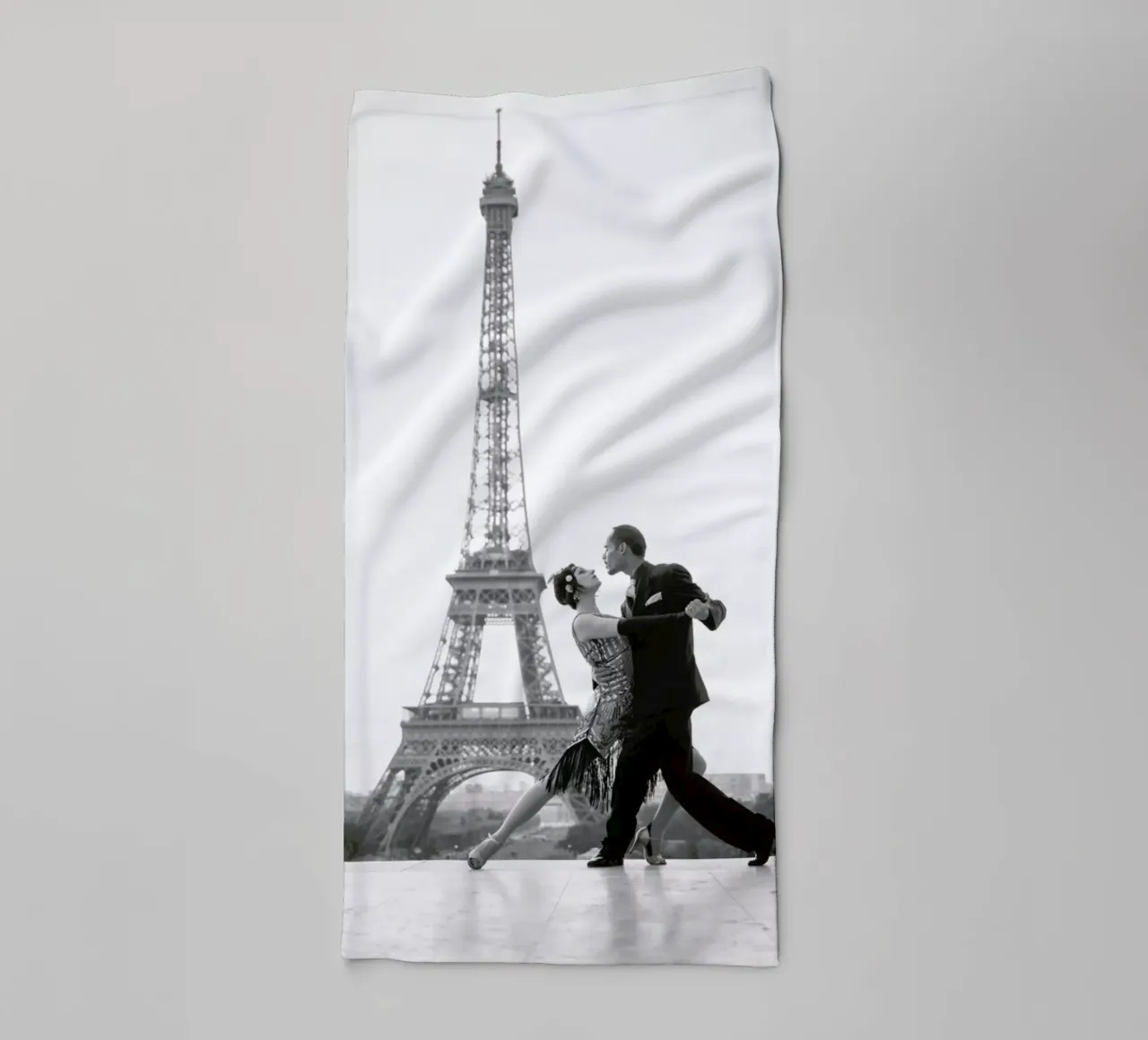 Last Tango In Paris asciugamano da bagno da Magdalena Martin Photography