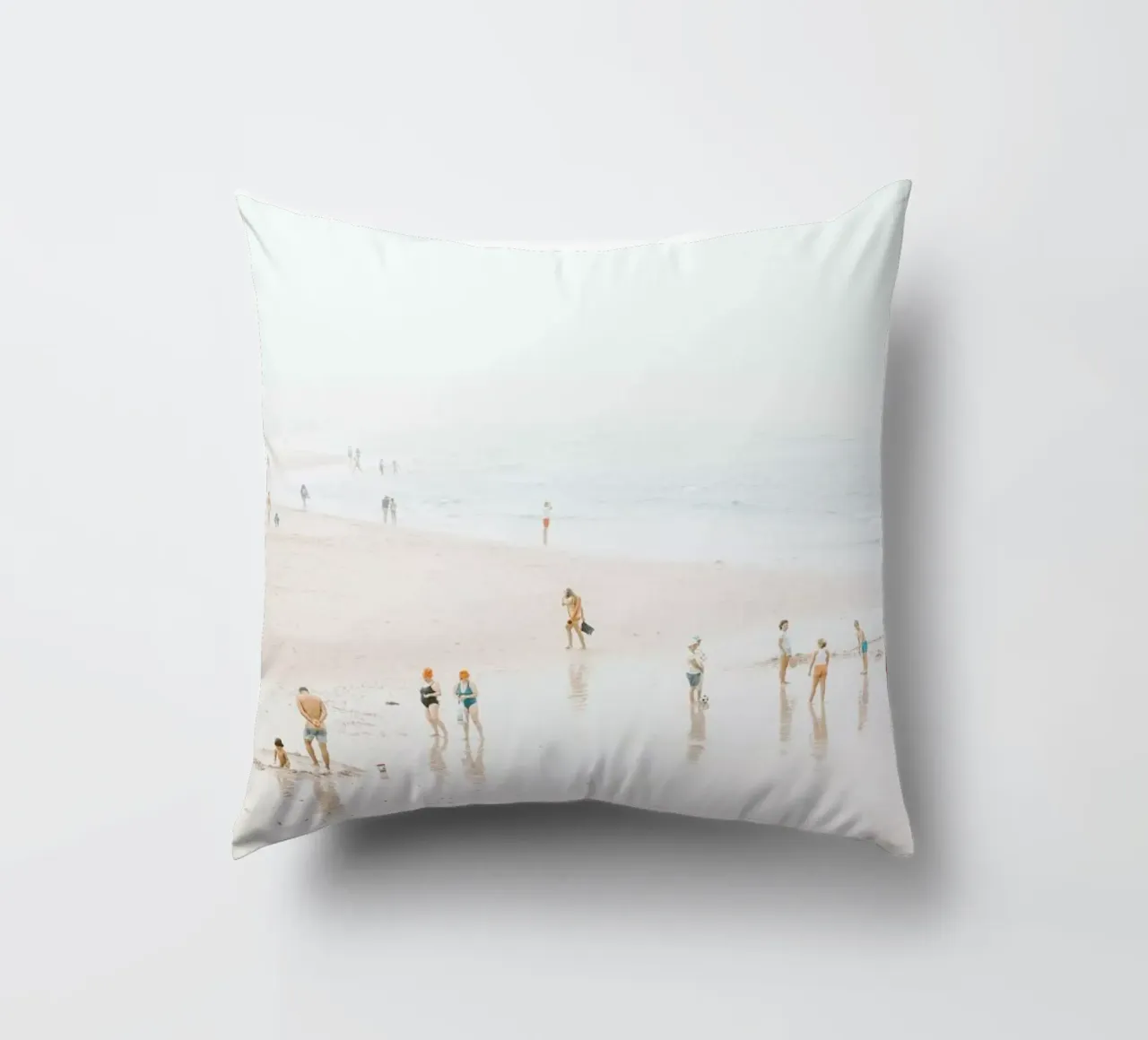 Gente di spiaggia - Oceano e mare minimalista cuscino da Ingrid Beddoes