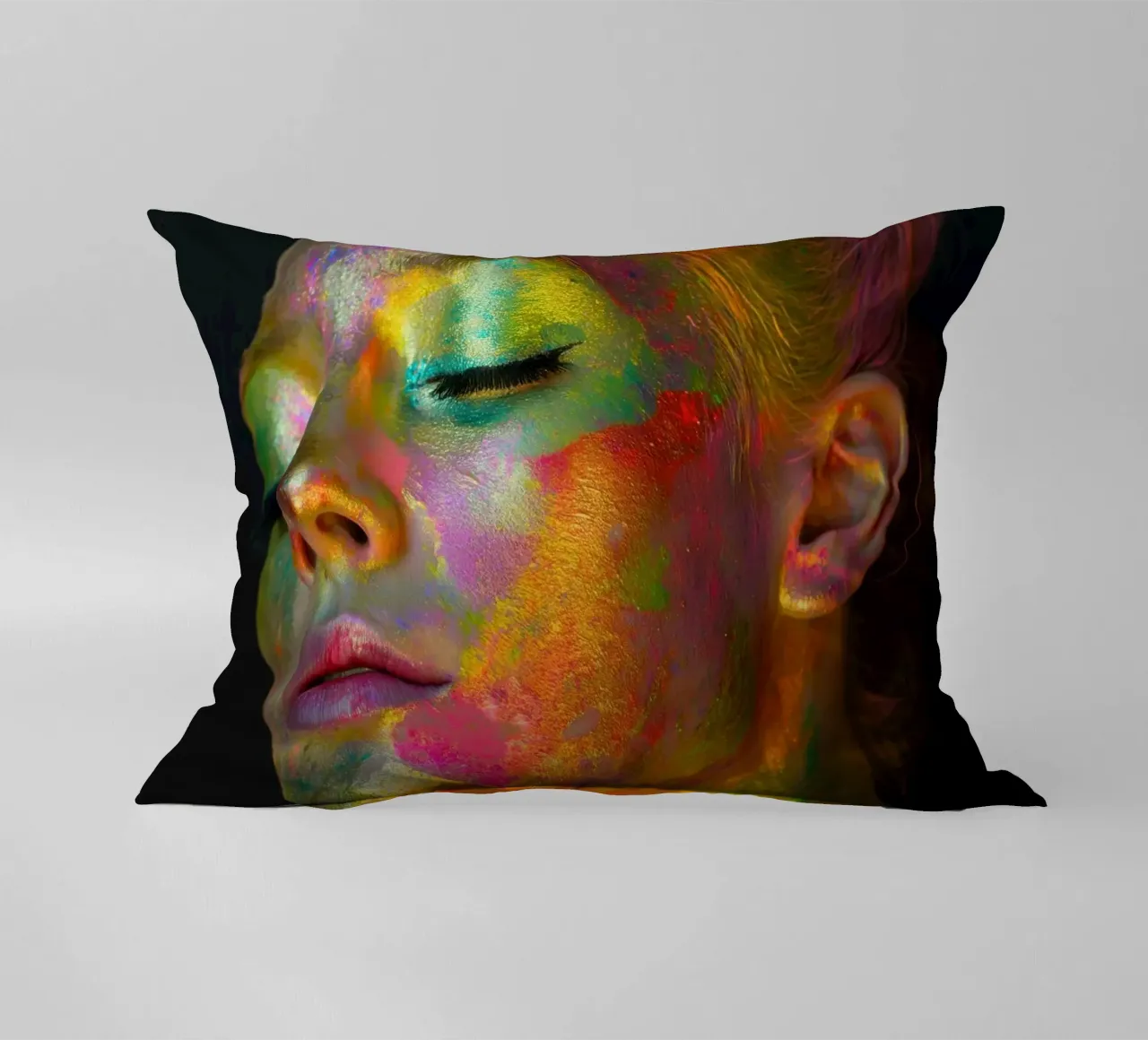 Volto di donna colorato cuscino da Imagine