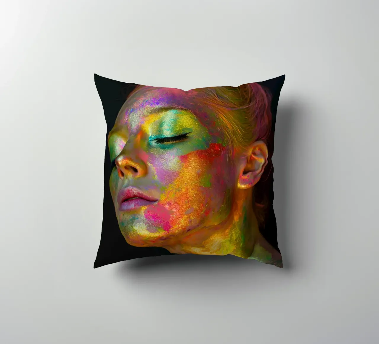 Volto di donna colorato cuscino da Imagine