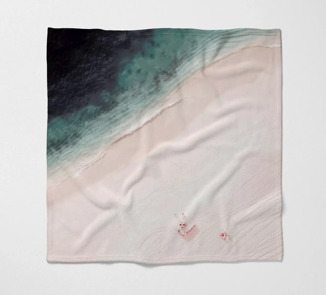 Spiaggia di sabbia rosa - Oceano mare aereo coperta in pile da Ingrid Beddoes