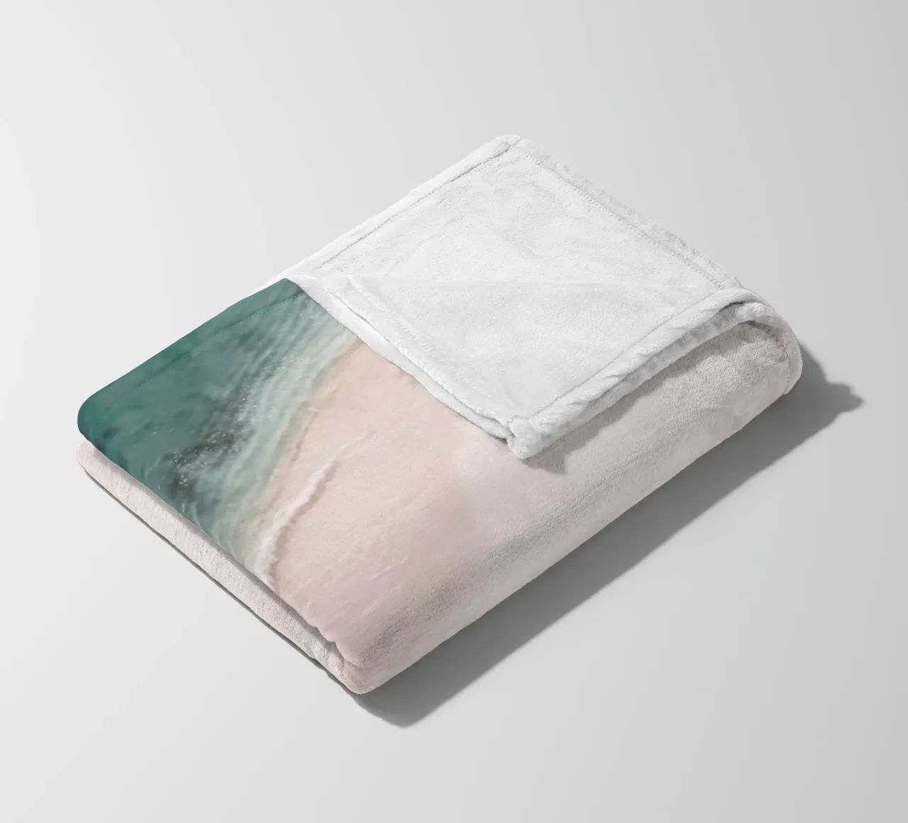 Spiaggia di sabbia rosa - Oceano mare aereo coperta in pile da Ingrid Beddoes