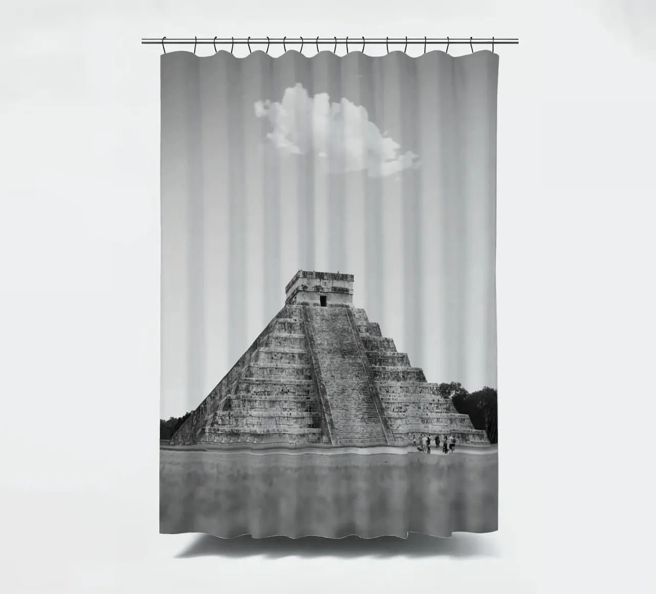 Chechen Itza Messico Architettura Storica Scena in scala di grigi tenda da doccia da Charnwood Prints