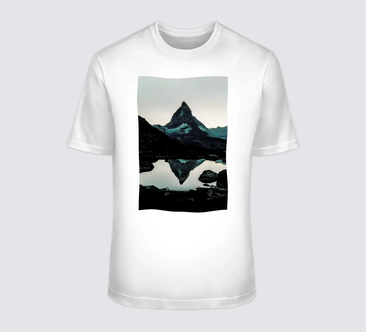 Perfect Solitude t-shirt da METROPOLIS