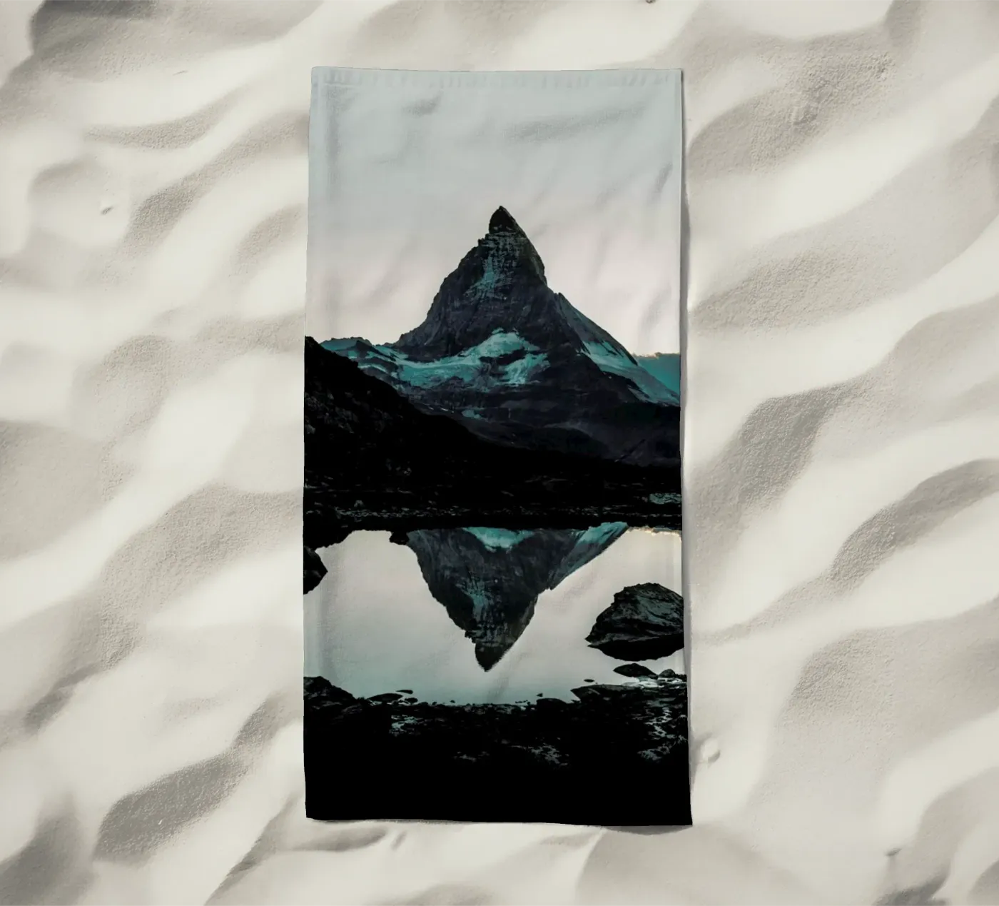 Perfect Solitude telo mare da METROPOLIS