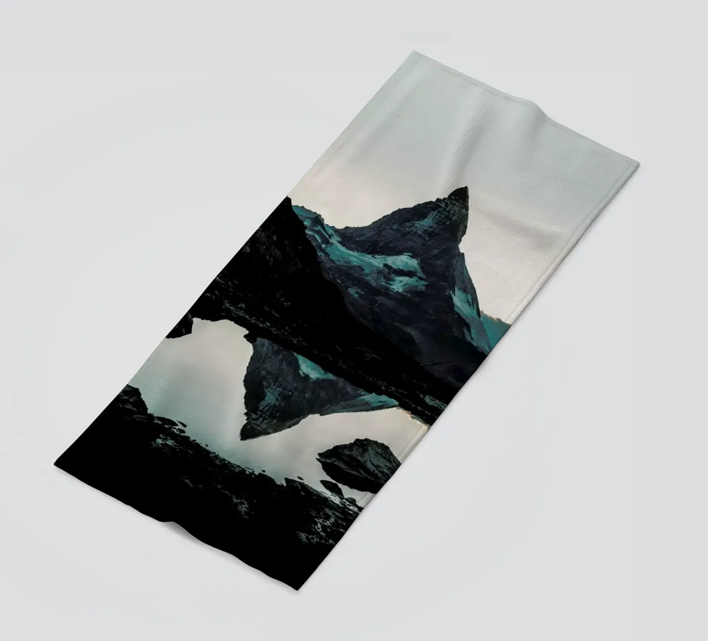 Perfect Solitude telo mare da METROPOLIS