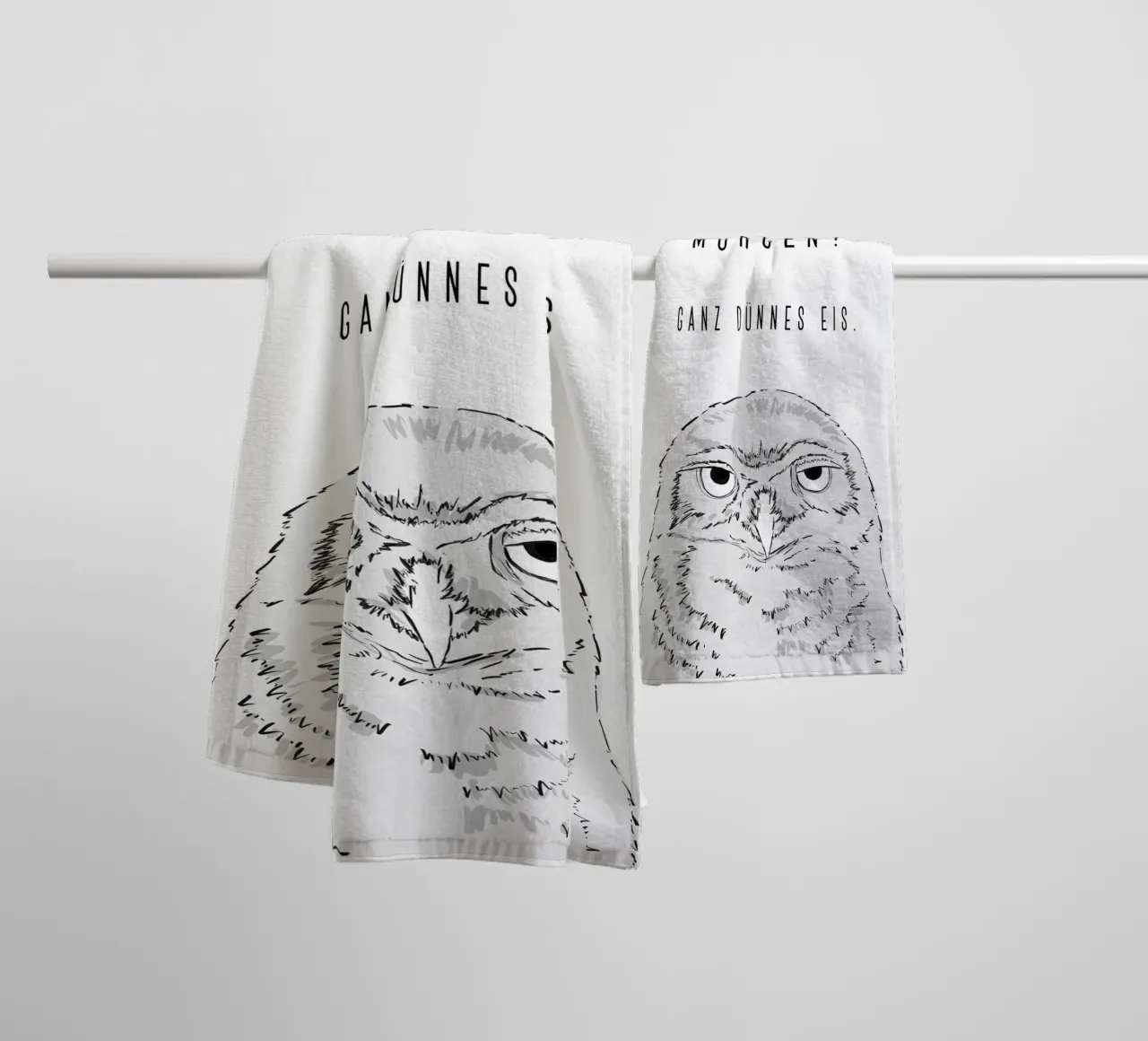 Guten Morgen - Grumpy owl asciugamano da bagno da BAINAI