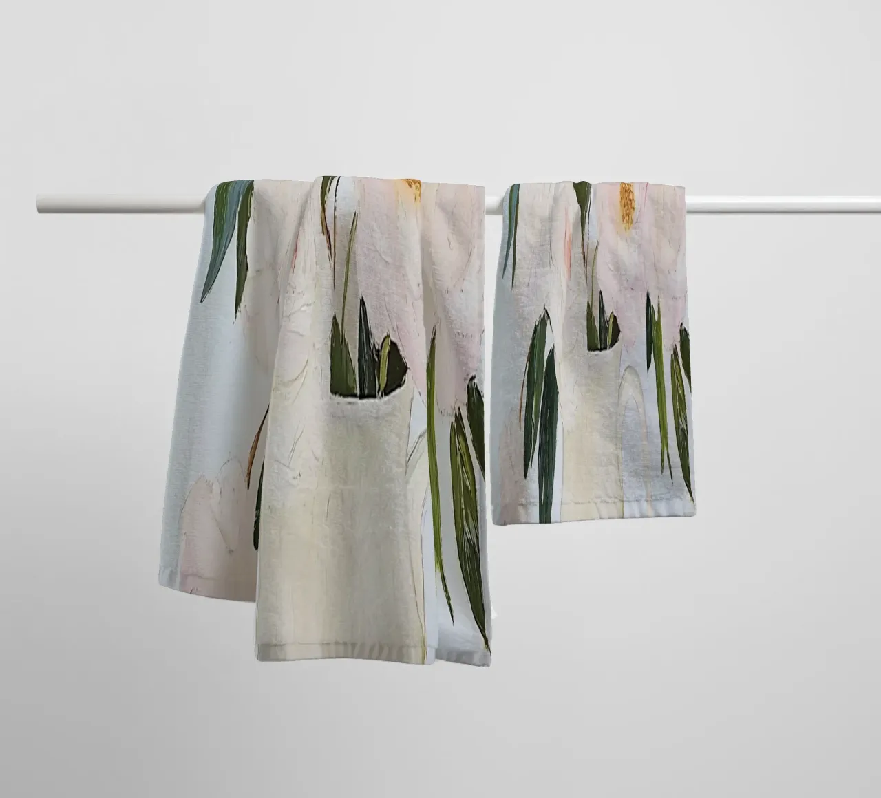 Rosen in einer Vase, abstrakte Blumenmalerei Handtuch von Little Lila