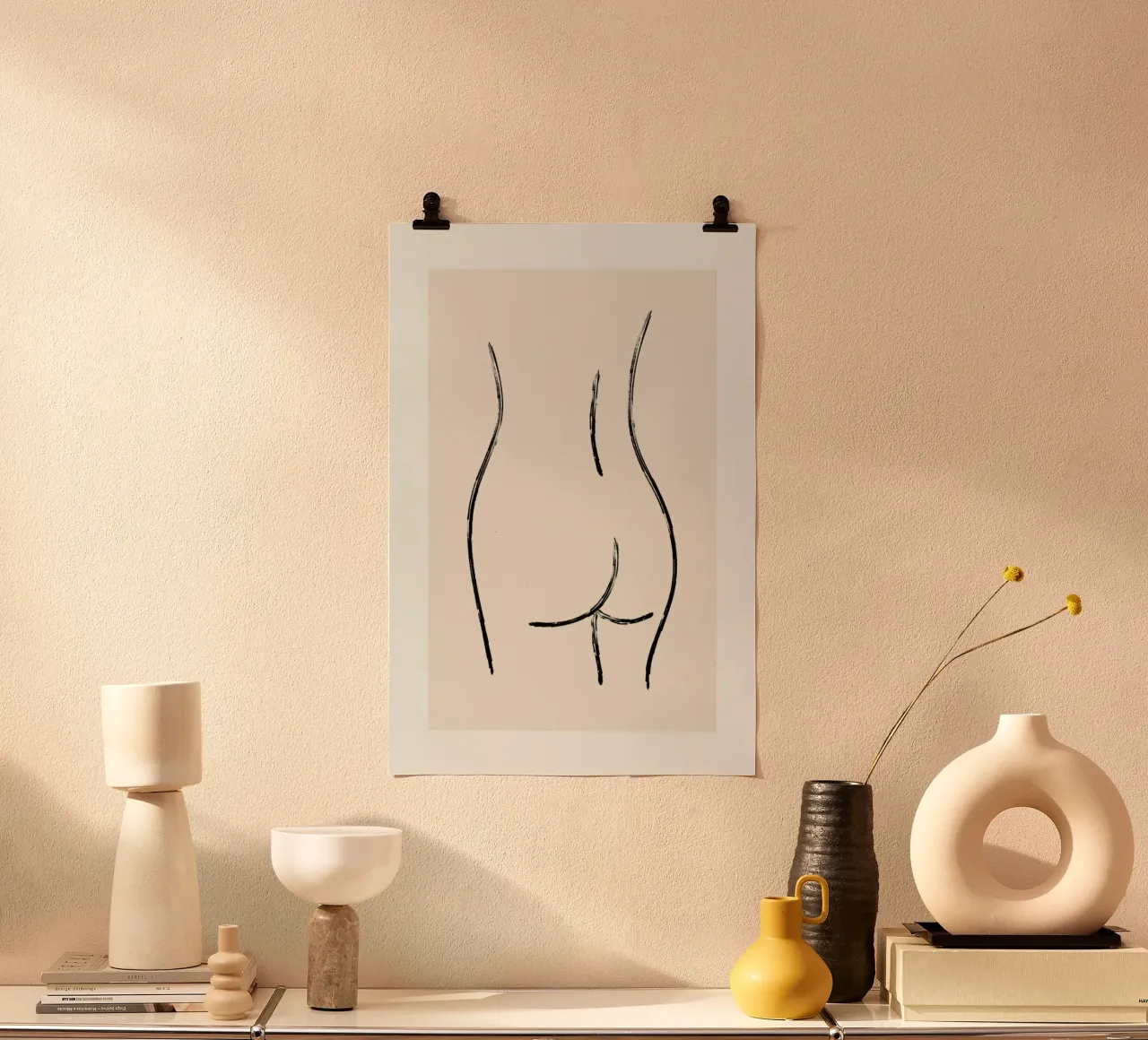Nude On Stone Backdrop poster con telaio in alluminio da Graphite