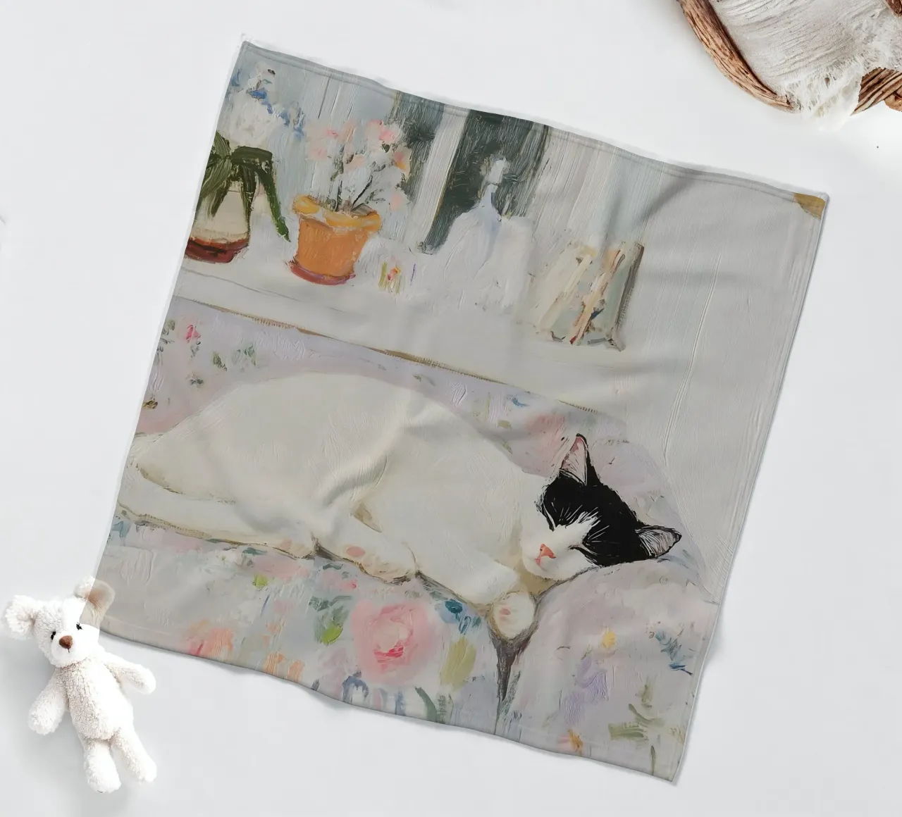 Gatto addormentato con fiori coperta in pile da Little Lila