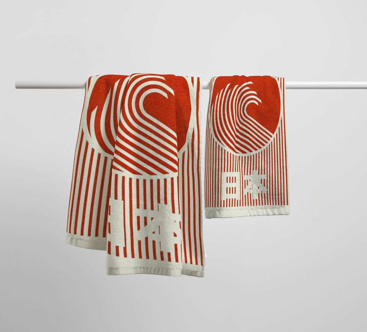 Great Wave Of Nippon toalla de baño de Rosi Feist