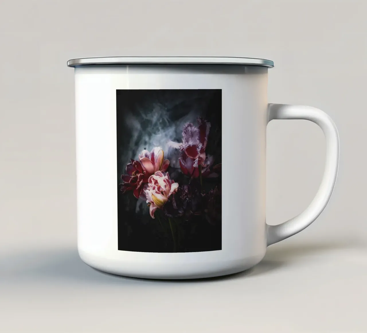 Moody Tulip Bouquet tazza in smalto da flowers.and.delight