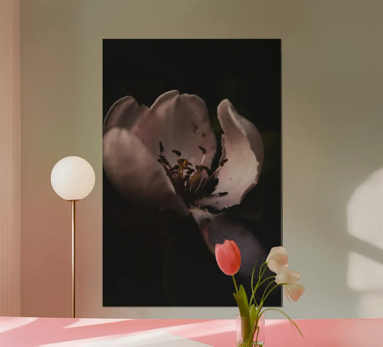 Quince Flower poster con telaio in plastica da flowers.and.delight