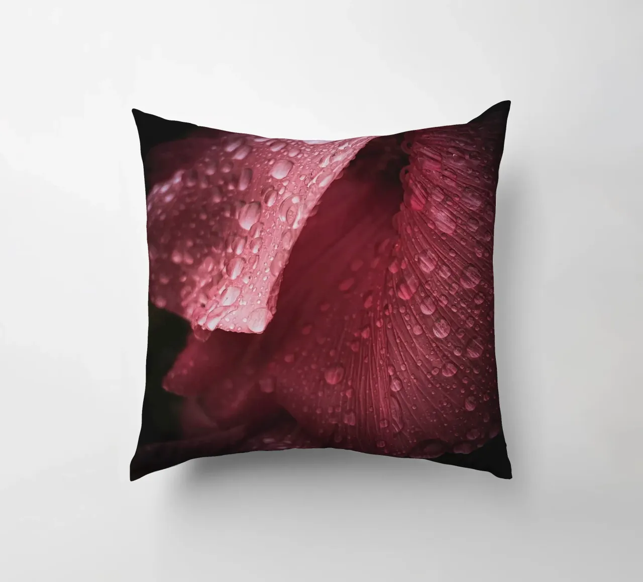 Mauve Waterdrops cuscino da flowers.and.delight